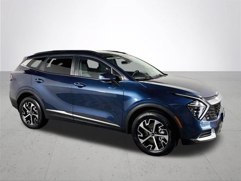Certified 2025 Kia Sportage EX w/ EX Premium Package AWD/4WD image 5