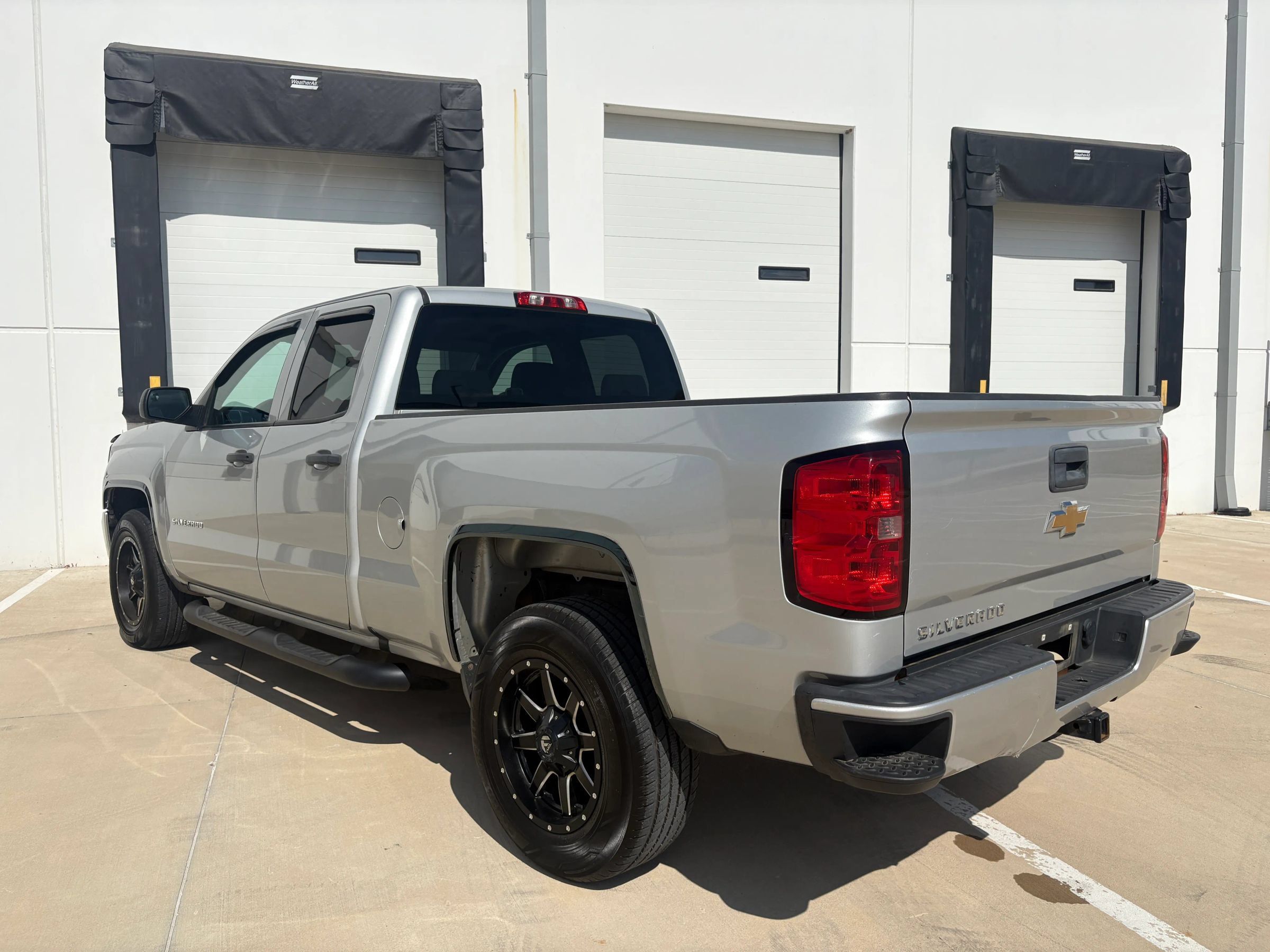 Used 2016 Chevrolet Silverado 1500 Custom w/ Custom Convenience Package RWD image 5
