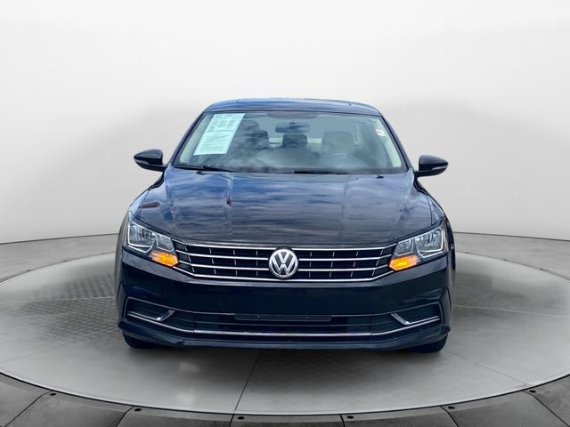 Used 2017 Volkswagen Passat 1.8T SE FWD image 8