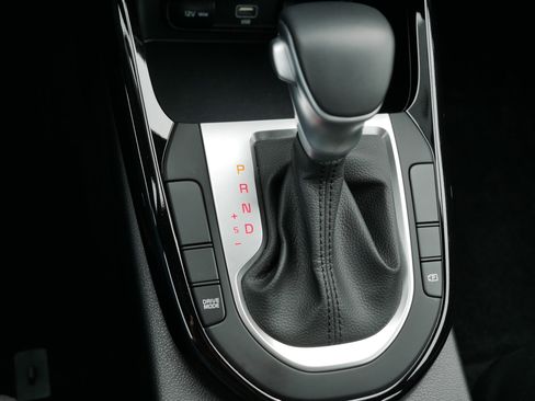 Certified 2024 Kia Forte GT-Line image 24