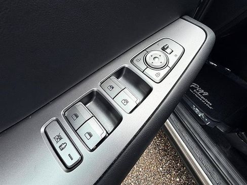 Used 2025 Hyundai Palisade SEL FWD image 35