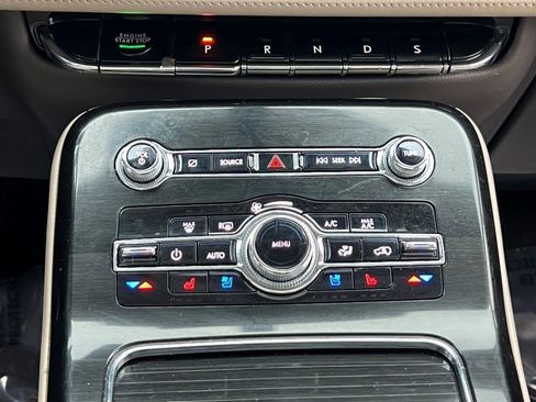 Used 2022 Lincoln Nautilus Reserve image 26