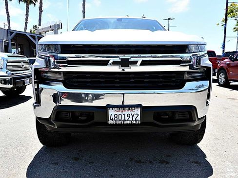 Used 2019 Chevrolet Silverado 1500 LT w/ All-Star Edition AWD/4WD image 2