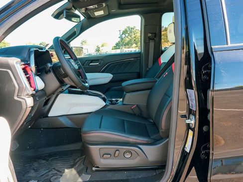 Used 2024 GMC Canyon AT4X w/ AT4X AEV Edition image 23