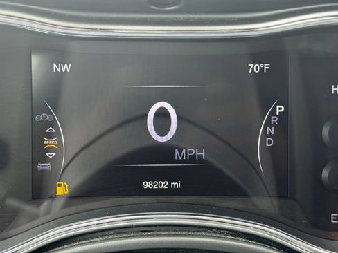 Certified 2022 Jeep Grand Cherokee Laredo E w/ Security & Convenience Group AWD/4WD image 27