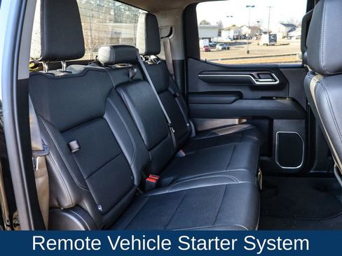 Used 2025 GMC Sierra 1500 SLT image 16