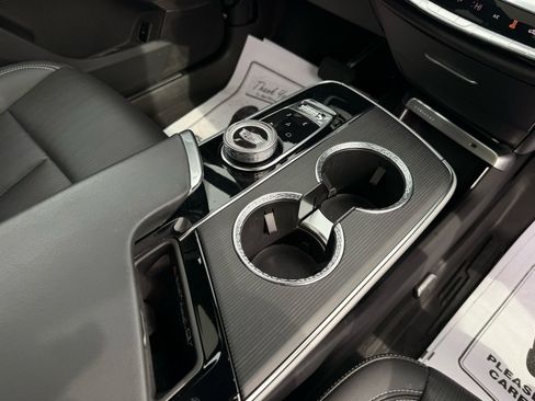 Used 2024 Cadillac Lyriq Sport image 24