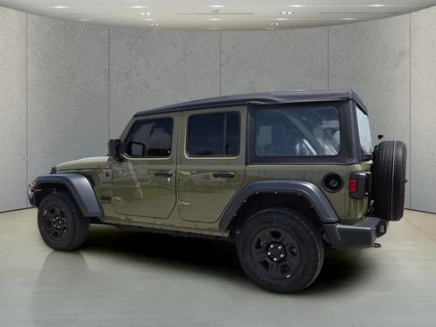 Used 2025 Jeep Wrangler Unlimited Sport AWD/4WD image 7