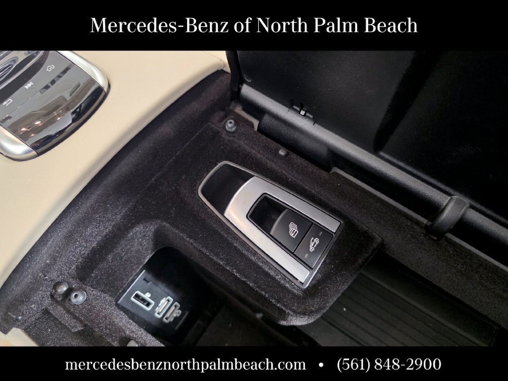 Used 2019 Mercedes-Benz S 560 Cabriolet image 26