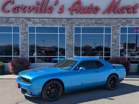 Used 2016 Dodge Challenger SXT Plus RWD image 1