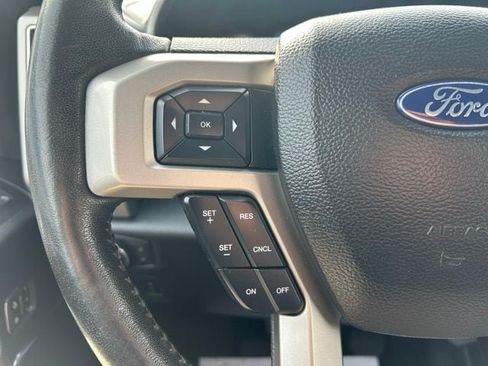Used 2019 Ford F150 Lariat w/ Equipment Group 502A Luxury AWD/4WD image 22