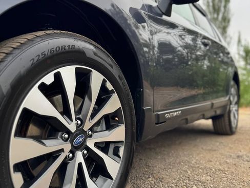 Used 2017 Subaru Outback 2.5i Limited AWD/4WD image 40