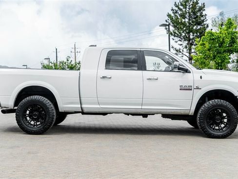 Used 2018 RAM 3500 Laramie w/ Cold Weather Group AWD/4WD image 5