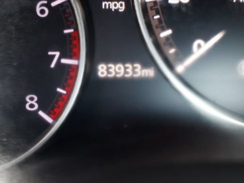 Used 2020 MAZDA MAZDA3 Hatchback w/ Preferred Package FWD image 46