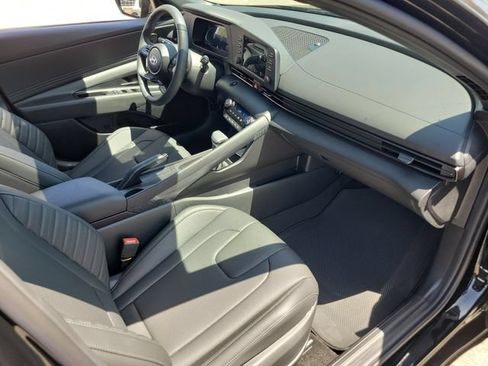 New 2026 Hyundai Elantra SEL Sport FWD image 21