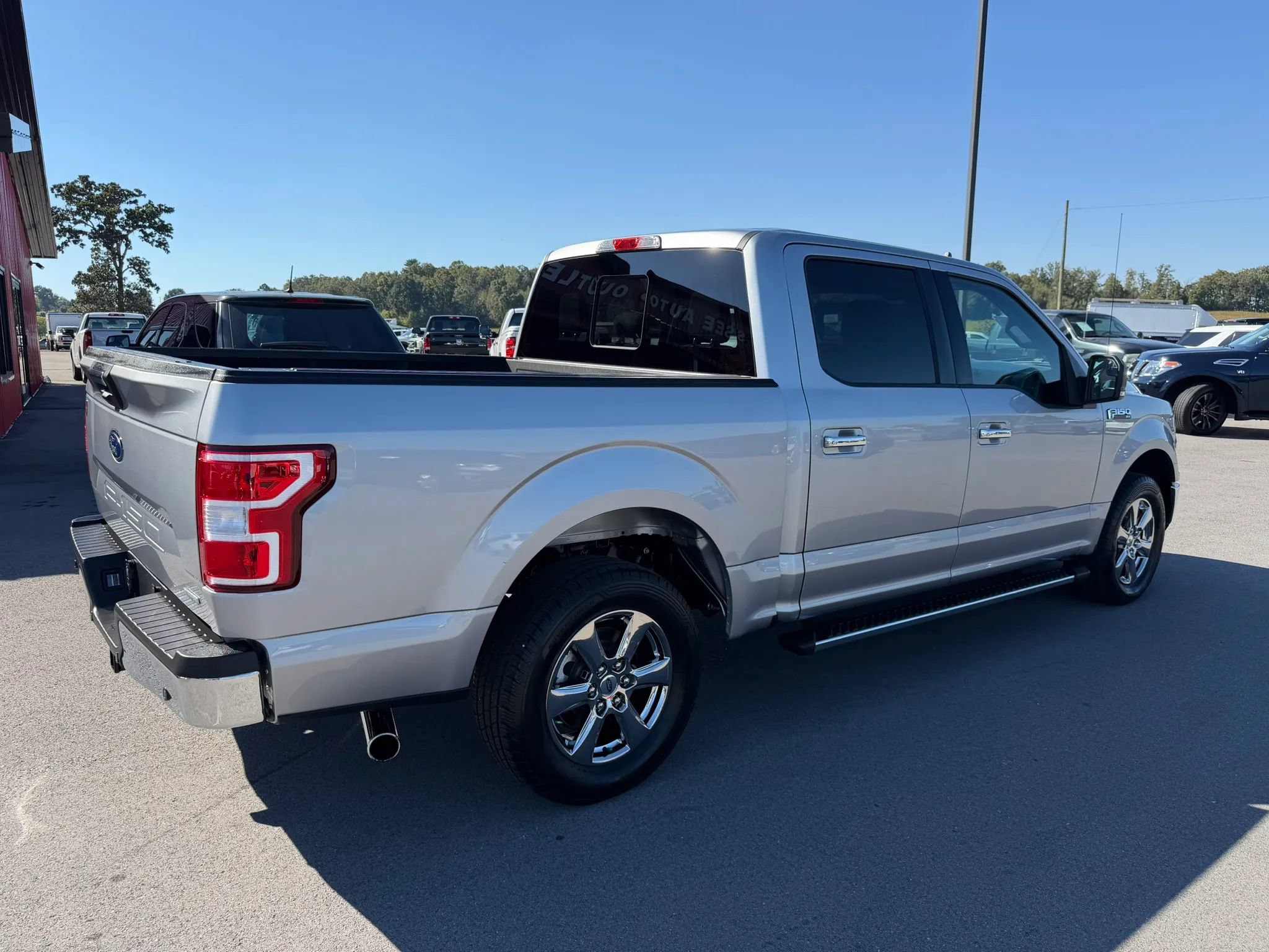 Used 2020 Ford F150 XLT w/ Equipment Group 302A Luxury RWD image 4