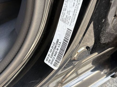 Used 2022 RAM 1500 Limited image 36