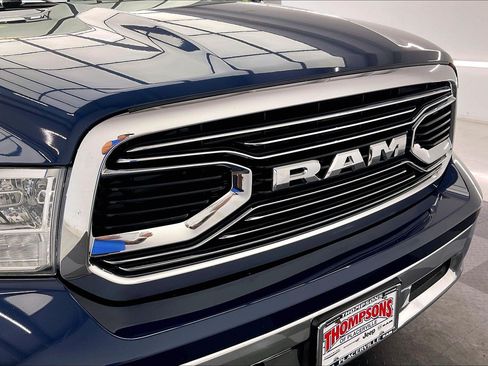Used 2019 RAM 1500 Laramie AWD/4WD image 29