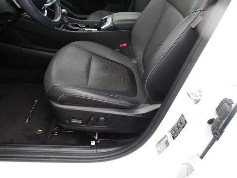 Certified 2022 Hyundai Santa Cruz Limited image 13