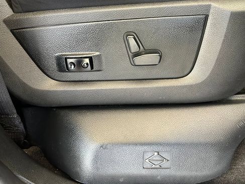 Used 2018 RAM 1500 Rebel w/ Luxury Group AWD/4WD image 34