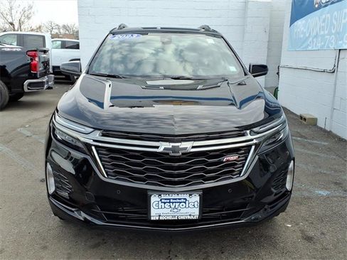 Used 2023 Chevrolet Equinox RS image 2