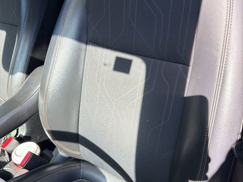 Used 2017 Chevrolet Trax LT w/ LT Convenience Package image 5