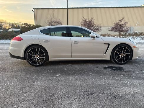 Used 2015 Porsche Panamera 4S image 13
