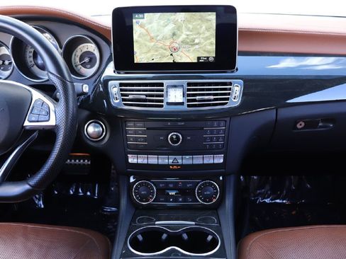 Used 2018 Mercedes-Benz CLS 550 w/ Premium 2 Package image 46