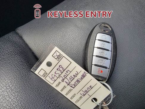 Used 2019 Nissan Pathfinder Platinum w/ Cargo Package image 36