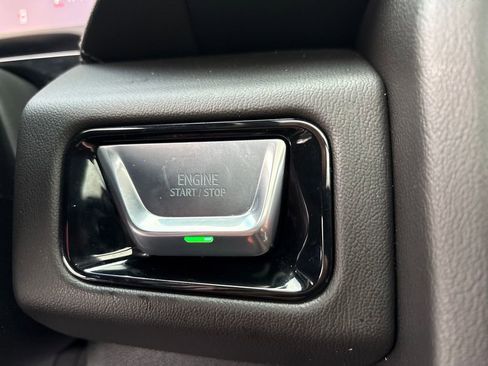 Certified 2025 GMC Yukon Denali w/ Sun & Power Step Package image 23