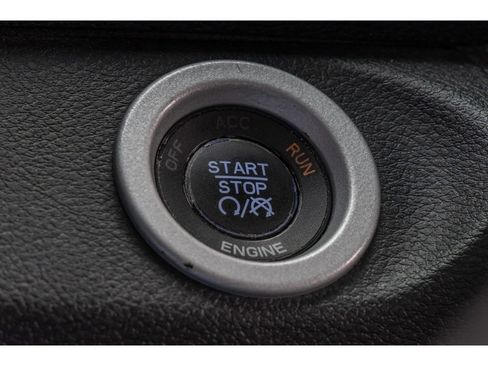 Used 2015 RAM 3500 Laramie image 28