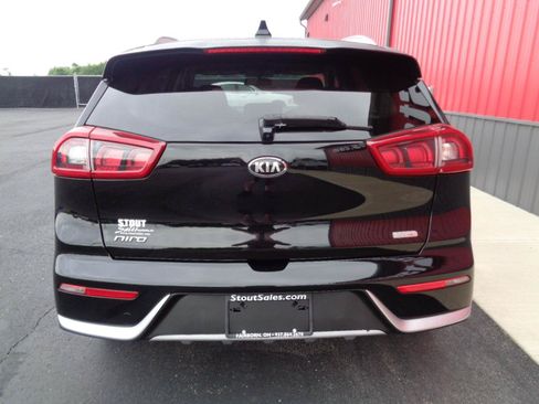 Used 2019 Kia Niro LX FWD image 6