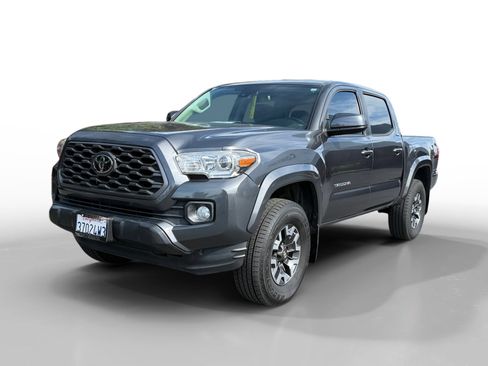 Used 2019 Toyota Tacoma SR5 image 1