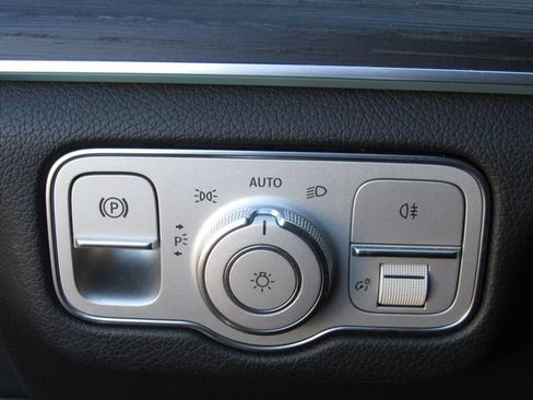 Used 2022 Mercedes-Benz GLE 350 4MATIC w/ 3rd Row Seat Package image 38