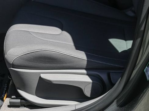 Certified 2026 Hyundai Elantra Sport FWD image 25