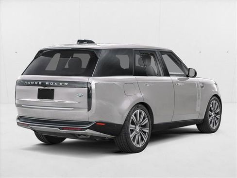 New 2026 Land Rover Range Rover Long Wheelbase SE image 2