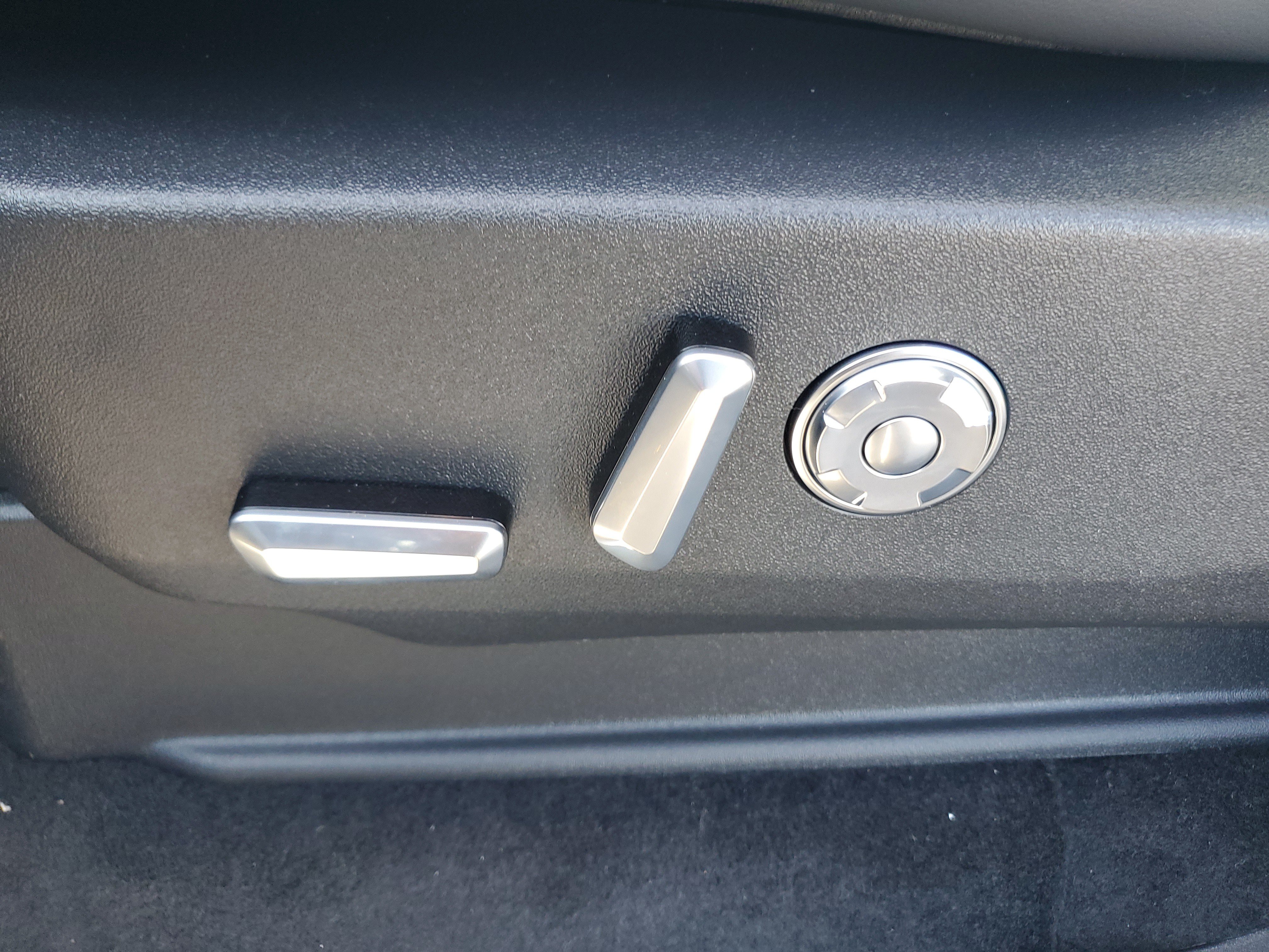 New 2027 Lincoln Navigator Reserve AWD/4WD image 13
