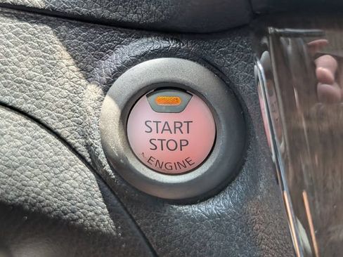 Used 2015 Nissan Sentra SL FWD image 23