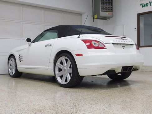 Used 2005 Chrysler Crossfire Limited RWD image 11