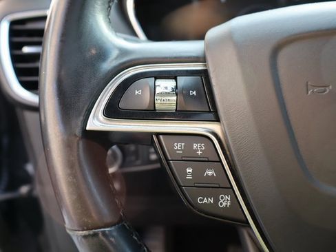 Used 2020 Lincoln Nautilus Reserve w/ Equipment Group 201A image 15