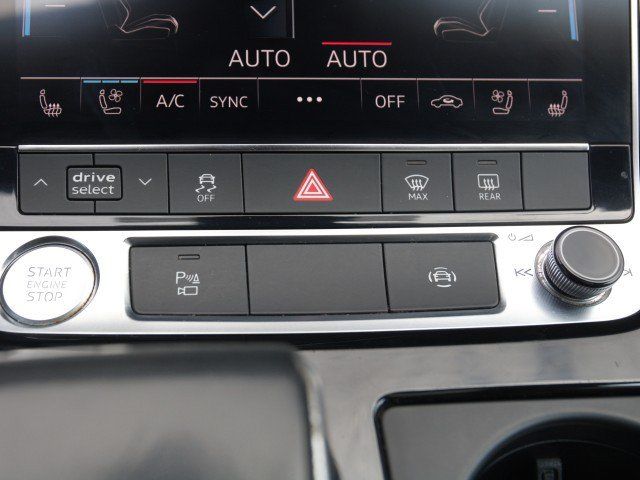 Used 2021 Audi Q8 Premium AWD/4WD image 29
