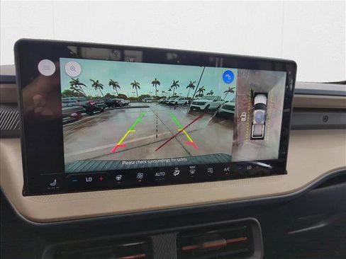 New 2025 Ford Maverick Lariat image 13