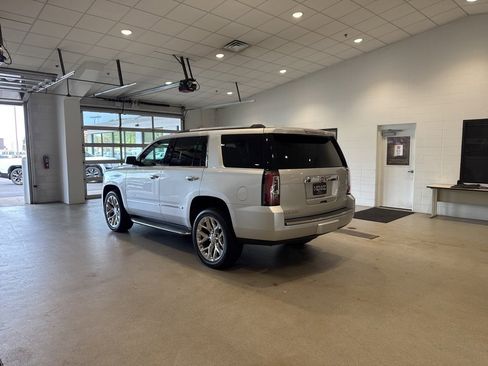 Used 2016 GMC Yukon Denali w/ Open Road Package image 8