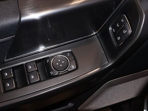 Used 2025 Ford F150 Lariat w/ Equipment Group 502A High image 12