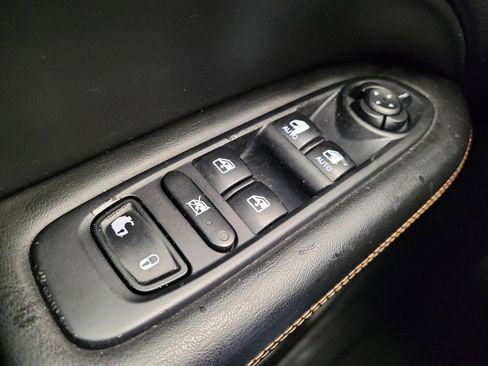 Used 2018 Jeep Compass Limited w/ Safe & Security Group image 27