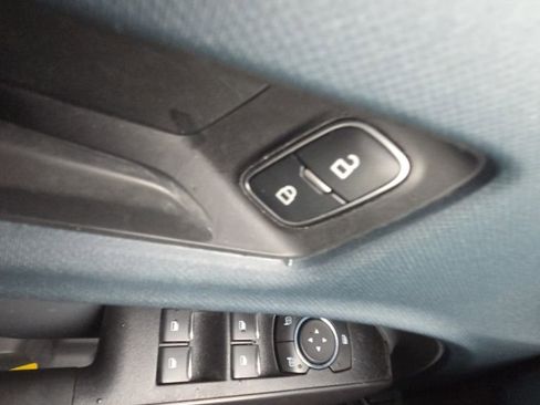 Used 2025 Ford Maverick XL w/ Equipment Group 102A image 10