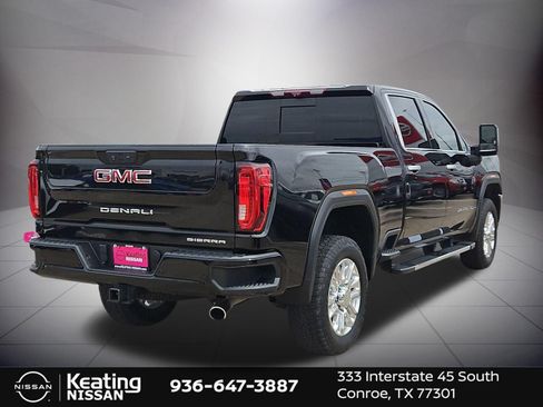 Used 2022 GMC Sierra 2500 Denali w/ Denali Ultimate Package AWD/4WD image 3