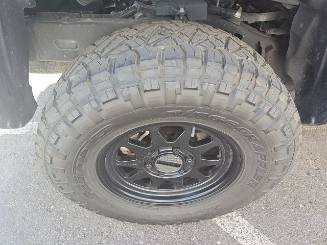 Used 2024 Toyota Tacoma SR5 AWD/4WD image 19