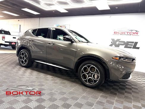 Used 2024 Alfa Romeo Tonale Ti AWD/4WD image 1