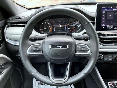 Certified 2023 Jeep Compass Limited image 13
